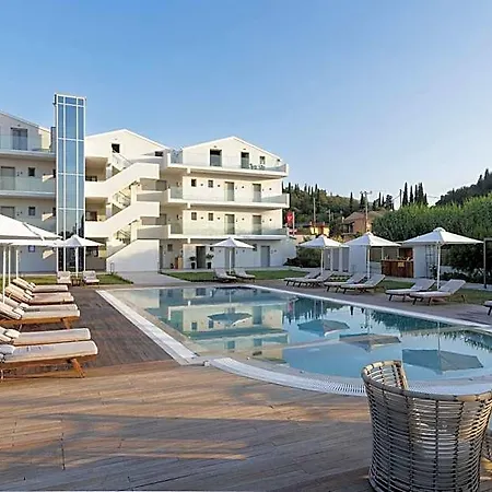 V Luxury 3*