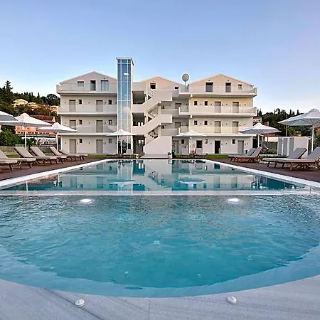 V Luxury Ξενοδοχείο Σιναράδες