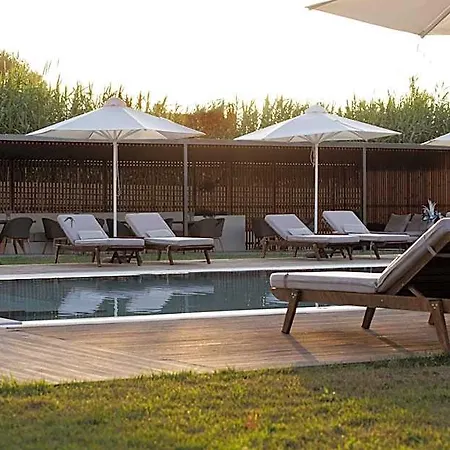 V Luxury Hotel Sinarádes