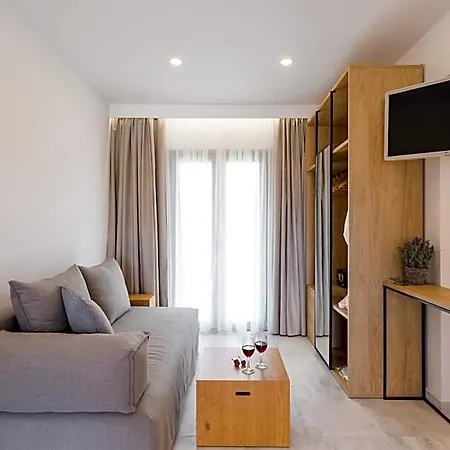 V Luxury 3* Sinarádes