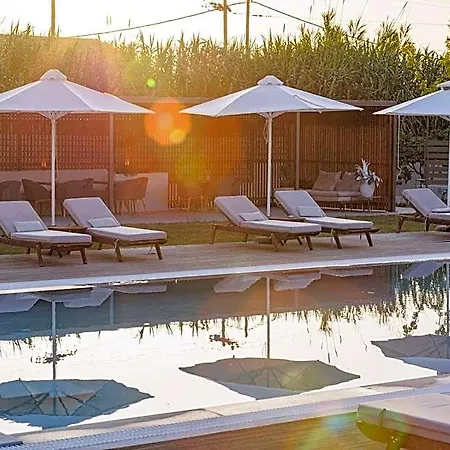 Hotel V Luxury